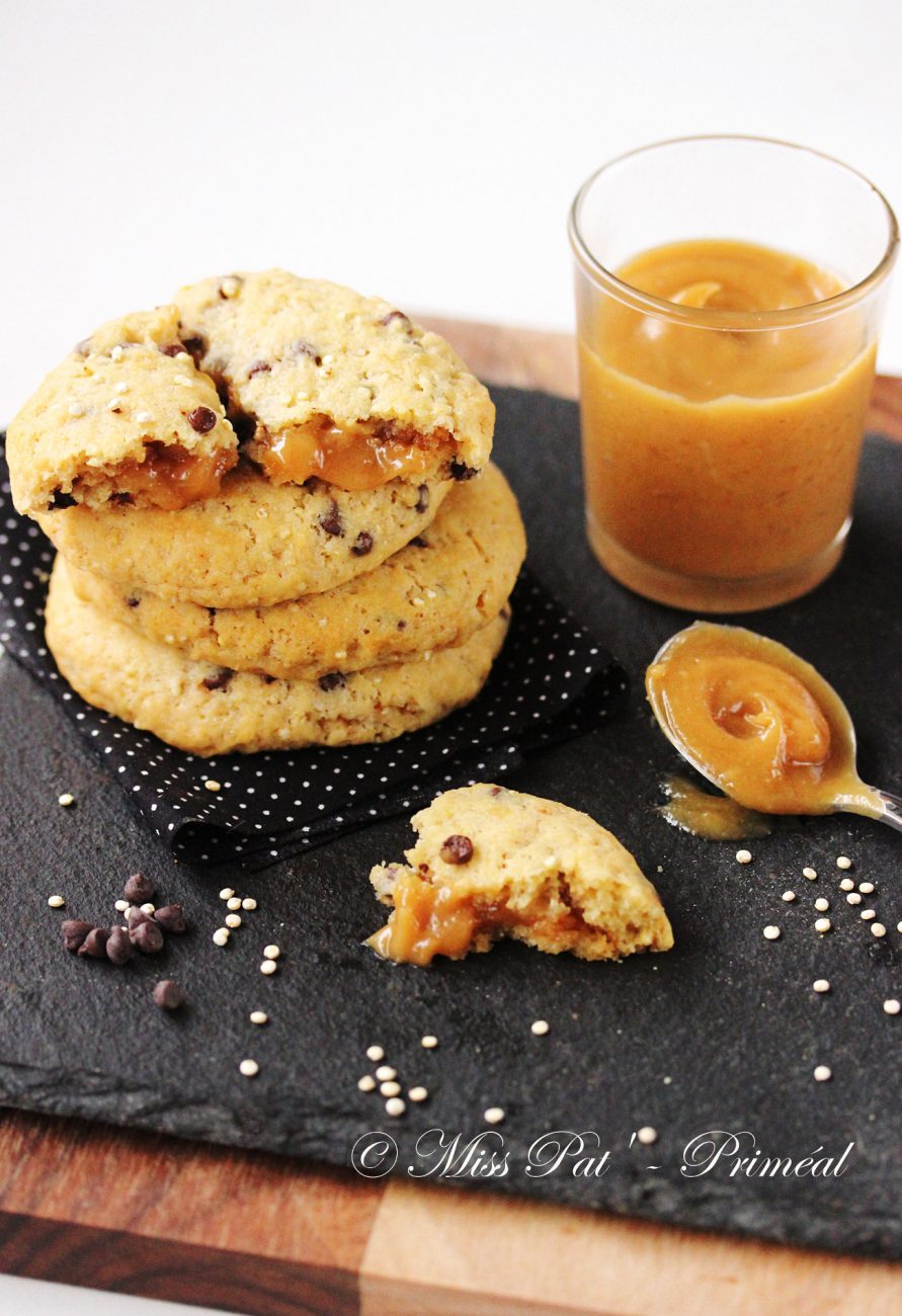 Recette bio : Cookies quinoa et choco, fourrés de crème aux cacahuètes